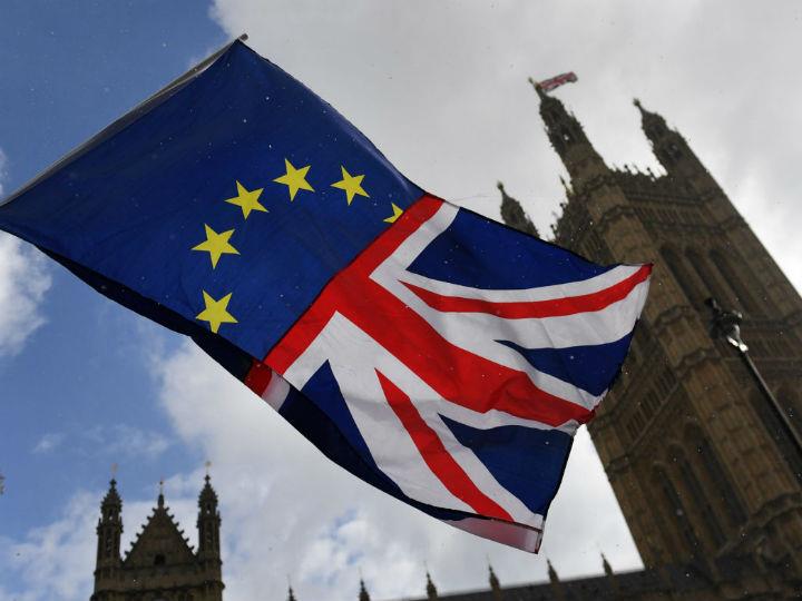 As it turns out, Farage is also a great advocate of European proportional voting systems. Lately, he has even started extolling the benefits of European health insurance schemes to replace Britain’s taxpayer-funded National Health Service. The NHS was set up by Labour in 1948 and is now akin to a state religion for most Brits.