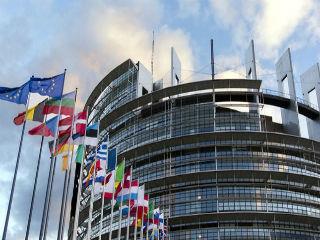 The EU’s popularity has been somewhat volatile, but the overall picture is worrying. There was a slight lift in support in the wake of the Brexit referendum, probably because people elsewhere in continental Europe recoiled from the idea of going down the same uncertain route. Since then, pollsters have identified disquieting trends.