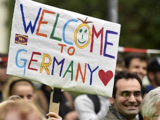 Almost 190,000 refugees came to Germany last year. This is a dramatic reduction compared to previous years – 700,000 less than in the crisis year of 2015 and 100,000 fewer than in 2016.