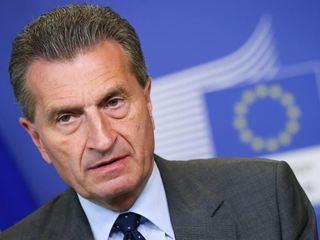 “I am not making these cuts because I want to or because I don’t like these programmes,” Oettinger said, but because some member states are not willing to increase their national contributions, he told the plenary session of the European Economic and Social Committee on Wednesday (19 September).