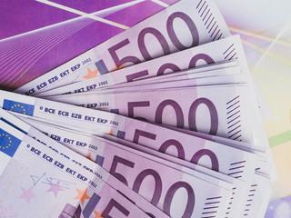 Only in the EU, it is estimated that up to 7% of countries’ national health budgets is spent on diseases linked to obesity each year, with 3% spent on prevention.