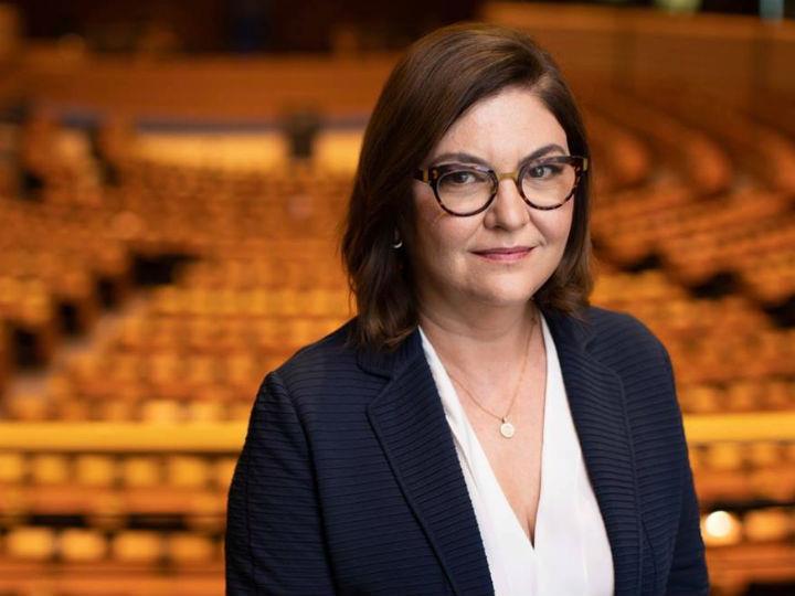 “We have seen developments that we weren’t necessarily expecting, like unilateral measures taken by member states in terms of mobility of people. The ban on flights also, which started unequally, and then developed at a high level”.