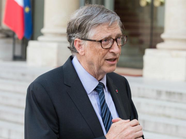 Bill Gates thinks lessons from the AIDS fight can help defeat COVID-19, in particular teaching us about building “large, fair, global distribution systems”. But he says AIDS treatment programmes can actually benefit too.