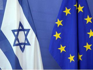 It is also striking that some Arab countries are buying weapons from Israel, such as Bahrain, Morocco and the Unted Arab Emirates. Together, they account for 12 percent of the export, an increase of 9 percent.