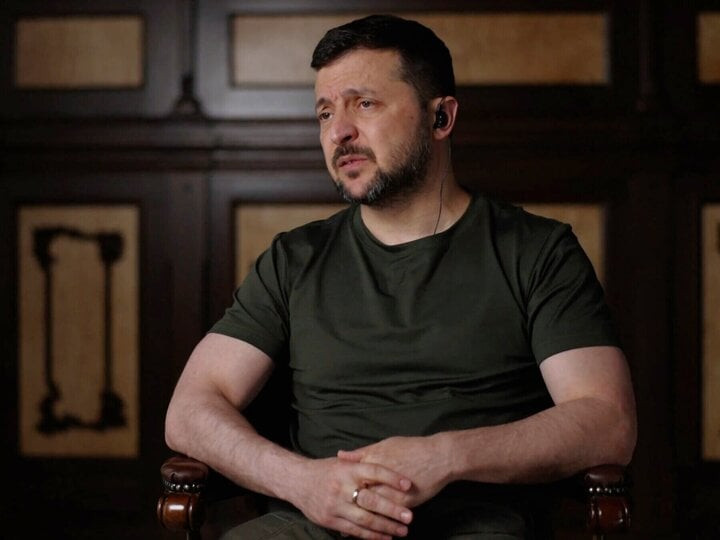 Zelenski reopened a historical wound, caused a diplomatic row, and played into the hands of Russian propaganda. Didn’t Putin once mention a necessary ‘denazification of Ukraine’?
