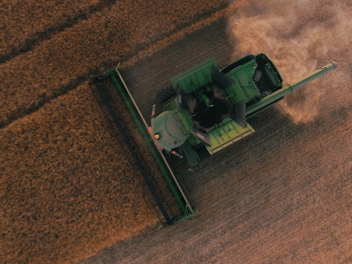 According to the EU’s “Farm to Fork” strategy, within the framework of the “EU Green Deal”, the primary goal of EU agricultural policy is to make it “sustainable”.
