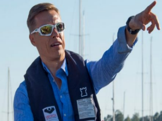 The former Finnish prime minister’s 2045 pledge goes further than targets currently being considered by the commission. 