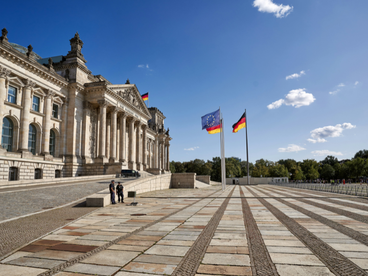 With so many unknowns about the incoming Donald Trump administration in the United States, the future of Syria, and Russia’s aggression against Ukraine and interference in Eastern Europe, the EU desperately needs a new kind of leadership in Berlin.