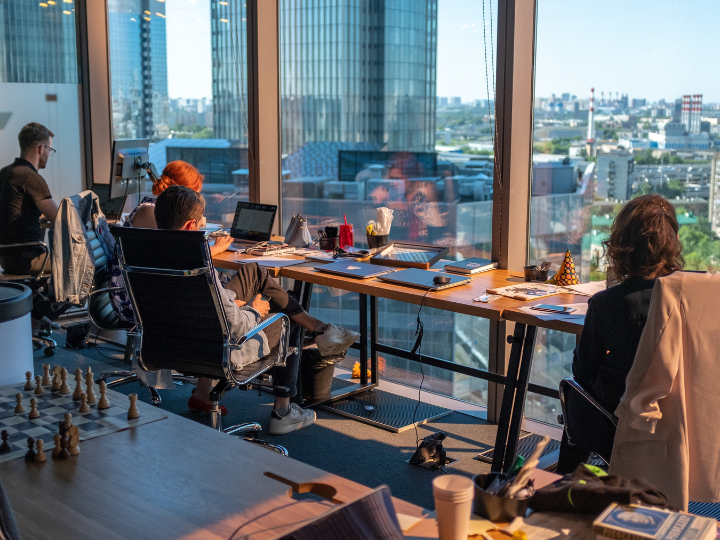 The EU Talent Pool will additionally support the implementation of Talent Partnerships. These are tailor-made partnerships with non-EU countries, providing mobility for work or training.