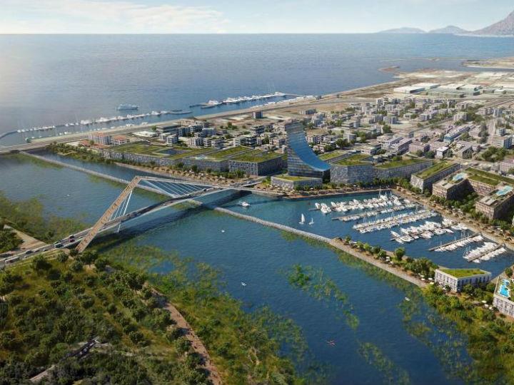 Τhe reason for building an alternative waterway between the Black Sea and the Sea of Marmara, currently linked by the narrow 31-kilometer corridor of the Bosporus strait, is to avoid the recurrence of maritime catastrophes.