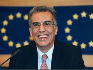 Nikiforos Diamandouros re-elected as European Ombudsman