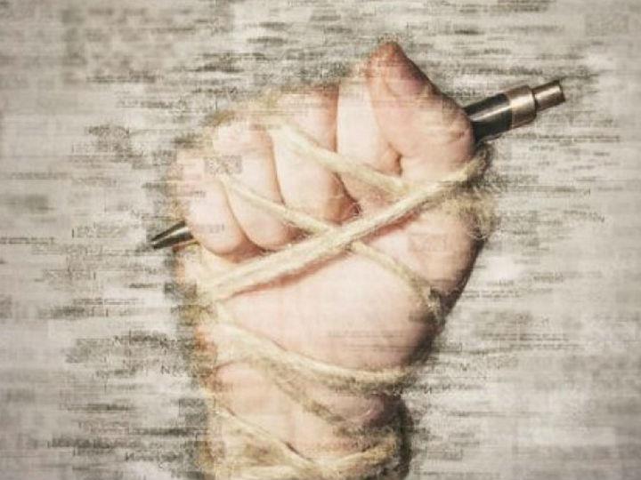 MEPs see a “growing pattern of intimidation aimed at silencing journalists”, citing the murders of Daphne Caruana Galizia and Jan Kuciak and his fiancee as examples of the risks faced by investigative journalists.