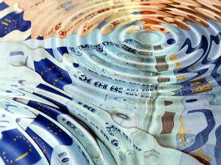 The Greek "production problem", which results in high unemployment, could not be symbolized better than the fact that throughout the 40 years, from 1970 to 2009, the productive sector of the country was increasing at a rate less than 1% per year, a percentage lower than even the birth rate.