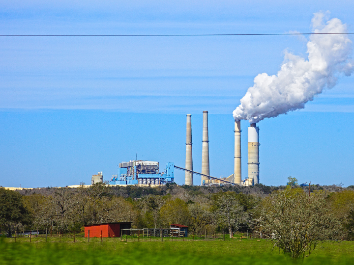 What if Europe’s industrial heat came from sustainable energy on-site? This is the potential of replacing industrial gas boilers with clean solutions in heating processes, like thermal battery energy storage, which releases heat instead of electricity, large heat pumps, and electric boilers—as well as geothermal heat from the earth.