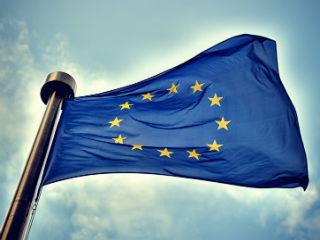 The question is not about hope for the European Union, but for the survival of democratic institutions. Anyway, “hope” is one more notion corroded by its political abuse during the last years of the crisis. One thing is for sure: strong political will and leadership is required. This is not a poker game. One cannot exploit populism à la carte. An integral strategy is needed. Otherwise, the political elite – politicians of a generation who has never lived outside the EU and inside the menace of populist predominance – will very soon find themselves trapped in their own trick. And what is at stake is much more than their petty political survival.