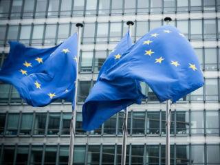 A “multi-speed Europe” would allow members to selectively participate in various initiatives, while allowing them to opt out if they choose. In this way, the system could be more effective to cure the division in the eurozone and the challenges new members face.