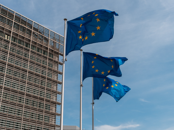 However, inflation is much higher in Belgium (4.1%), where most Commission staff are based. Still, these extra wage costs will strain the EU executive’s administrative budget, which is decided annually. Thus, extra costs will have to be proportionally offset with cuts in expenditure.