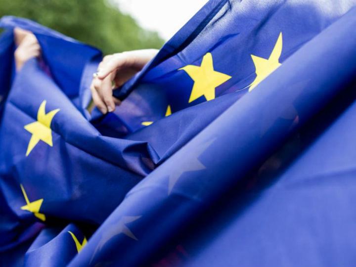 New EU rules will ensure that all cross-border payments in euro in non-eurozone Member States will be priced the same as domestic payments.