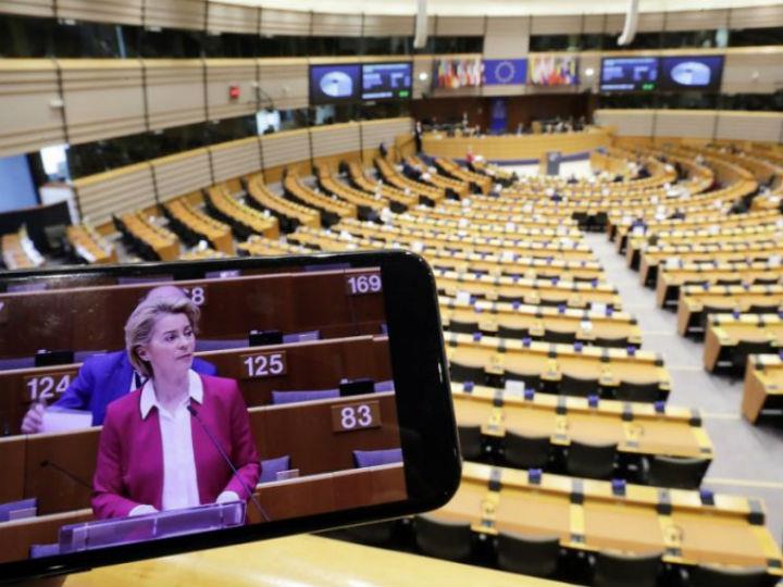 Most of the funding will be provided through grants, with possible top-ups via loans. The total amount of grants available will be €310 billion (in constant prices; 335 billion in current prices), while an additional €250 billion in loans (in constant prices; 268 billion in current prices).