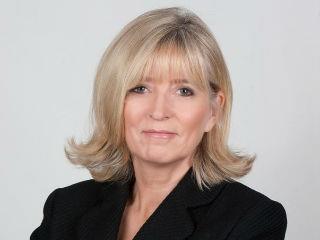 Mrs. O’ Reilly took up her duties as European Ombudsman in October 2013. She was the first female Ombudsman and Information Commissioner in Ireland. She is an award-winning political editor, journalist and writer.