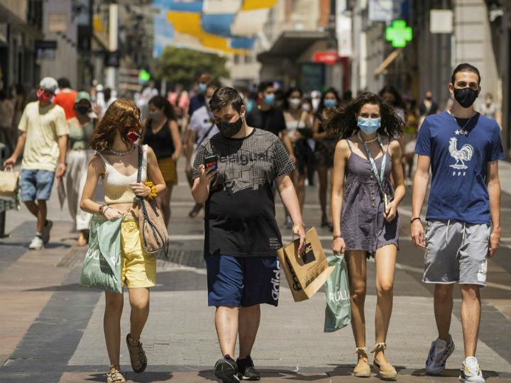 Sales of textiles, clothing and footwear grew by 20.4% month-on-month in the eurozone, after a record 224.1% jump in May.