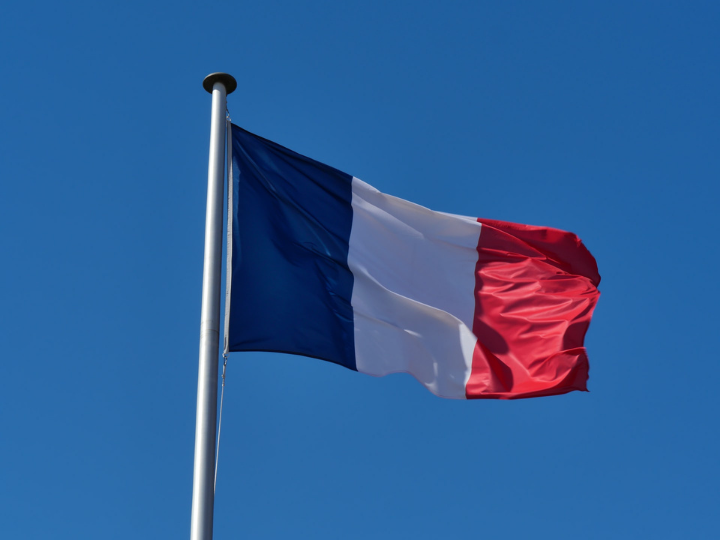 Booster jabs should only be for people over 65. Zemmour says the pandemic has allowed President Macron “to change the agenda from immigration.”