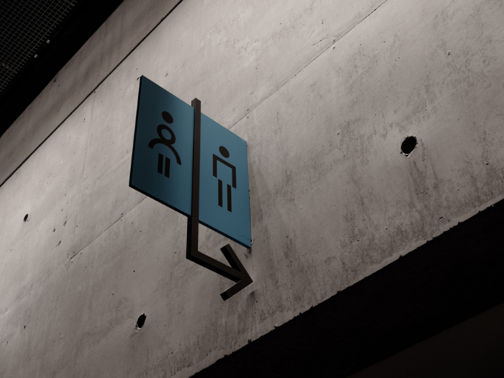 Graduates who accept job offers later in the game see the gender pay gap narrow to 10%.