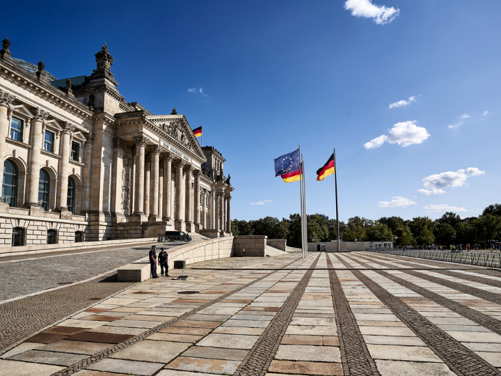 The Commission responded positively to a German proposal to create a new category of vehicles that run exclusively on carbon-neutral synthetic fuels, also known as e-fuels, according to Germany’s transport minister Volker Wissing.