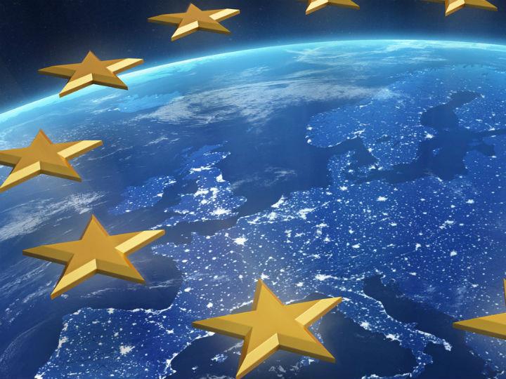«While the EU will need to craft a new, updated, Security Strategy and an inspiring State of the Union speech, while videoconferencing in 2020 the Convention for the future of Europe, Brussels should stop complaining about infodemics and great power competition pressures and start acting and speaking like a great power.»