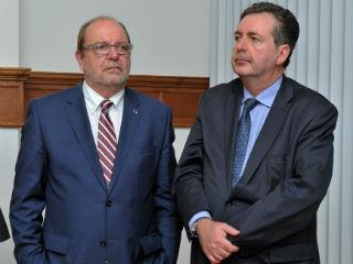 Brussels Commissioner Alain Hutchinson (left) with President of the Brussels Region Rudy Vervoort