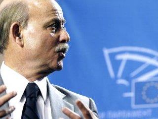 Jeremy Rifkin, 66, founder and president of the Foundation on Economic Trends (FOET), is an American economist, writer, public speaker and activist, who also seeks to shape public policy both in the United States and globally.