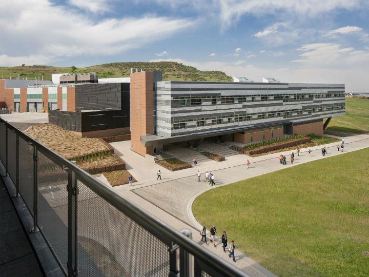 The European Union is facing a great challenge: how to quickly re-build Europe’s economy in the context of COVID-19 while ensuring to keep itself on the path to become climate neutral by 2050.