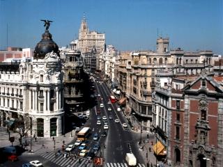 The city hosts over 4,000 congresses and conventions every year. There is a wide range of venues on offer, which include Feria de Madrid trade fair grounds (Ifema) and the future International Convention Centre to be opened by 2011.