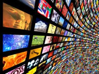 So, what do we do about these problems: how do we restore public trust, curb the power of unaccountable groups to dominate media spaces and introduce more robust policy principles? Well this is where media reform comes in as we need to do three things: to be the media, know the media and change the media.