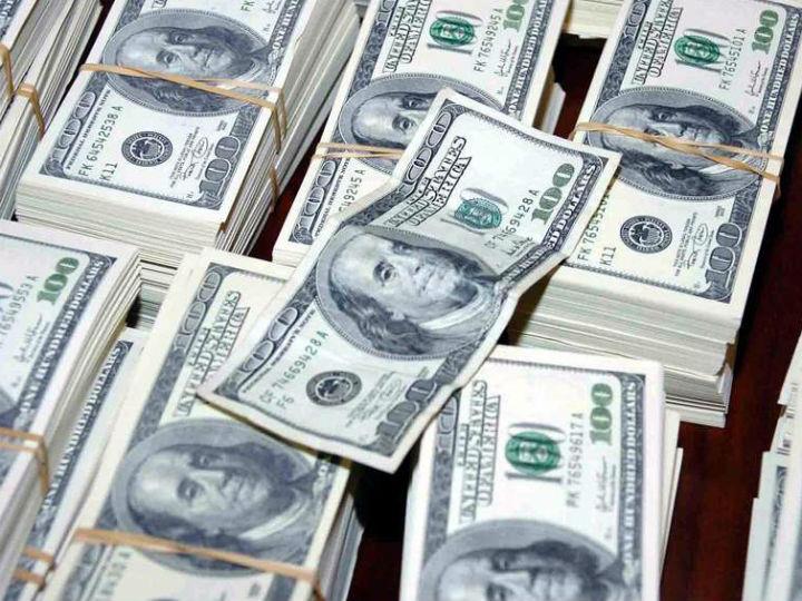 "When it comes to the primacy of the dollar, the main risk stems not from China but from the United States itself."