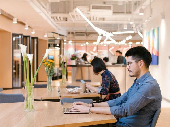 The workplace is rapidly becoming a more flexible construct. In the UK, for example, more than 1.5 million people work from home full-time, nearly twice as many as ten years ago.