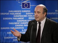 EU Commissioner sees eurozone growth of 2.0 pct at end of year