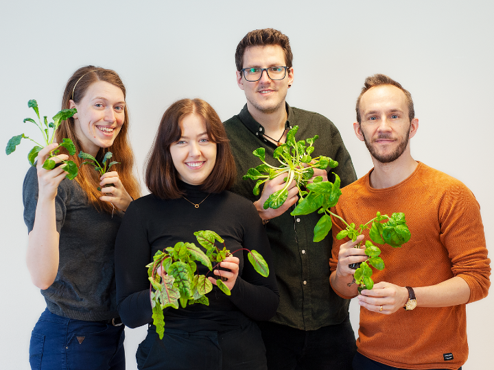 “By using heat from data centres that would otherwise go to waste, as well as a vertical hydroponics system to optimise the use of space and LED lighting to minimise energy consumption, Containing Greens is able to offer a more sustainable alternative to cultivating fresh produce in the High North,” explained Johansson.