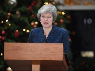 Ireland’s border could remain completely open; British jobs, investment, and prosperity would suffer far less than any other form of Brexit. The disadvantages are equally clear: like Norway, the UK would have to make continuing payments to the EU; the UK would be subject to EU rules and regulations without having any say in them;   the UK would have to maintain freedom of movement for EU citizens—anathema to those pro-Brexit MPs and voters who want the UK to have the right to control immigration