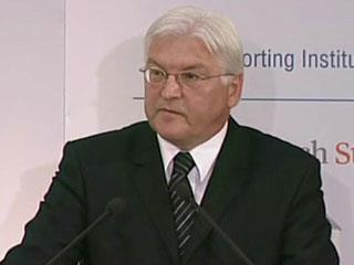 Commission President Barroso and some of his Commissioners will not really be amused by Erler’s appointment. It sends a strong signal that the new German government wants a change of EU-Russia policy. Under the influence of some former communist EU member states a continuing ‘cold-war’ mentality prevails in the Berlaymont.