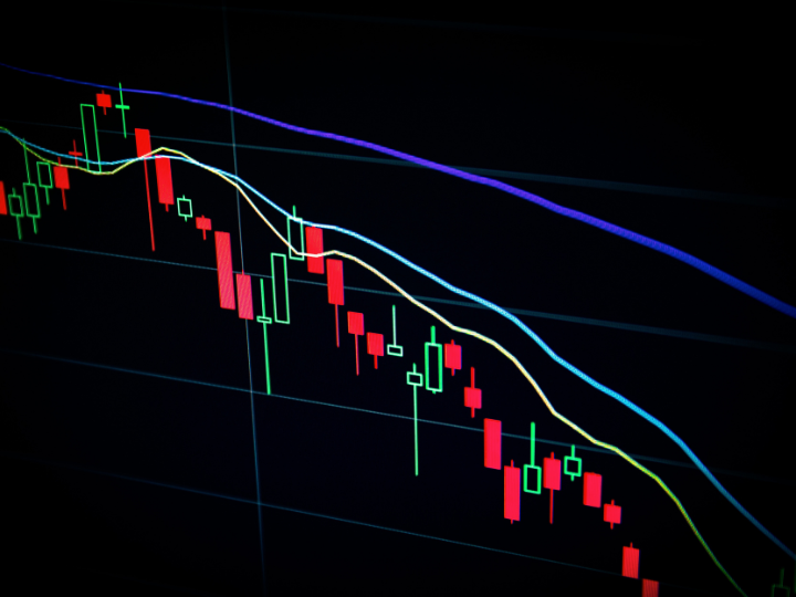 “To charge different interest rates for different banks there would of course be a radical change, a fundamentally different system than now,” he said, adding that this would carry “considerable risks”.