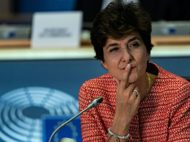 Goulard’s rejection was a betrayal of Von der Leyen by her own European People’s Party (EPP). Its leader, Weber, was once EPP’s Spitzenkandidat for the Commission presidency, but he was blocked by the liberal and social democrat leaders in the European Council, notably by Macron.