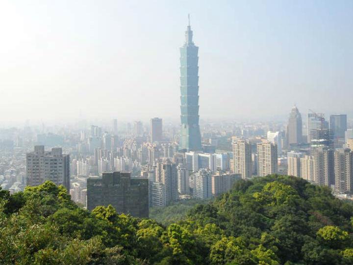 Taiwan has passed a series of acts aimed at protecting the environment, setting serious long-term goals for the reduction of greenhouse gases.