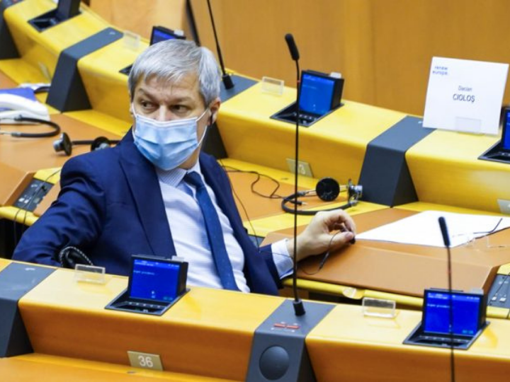 “The EPP will now be weaker in this majority and will be forced to come closer to more progressive policies.”