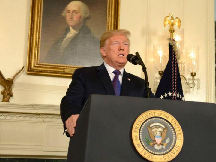 «Trump started insulting and humiliating America’s warriors even while still a candidate. The obvious goal was to probe the military personnel’s reaction.»