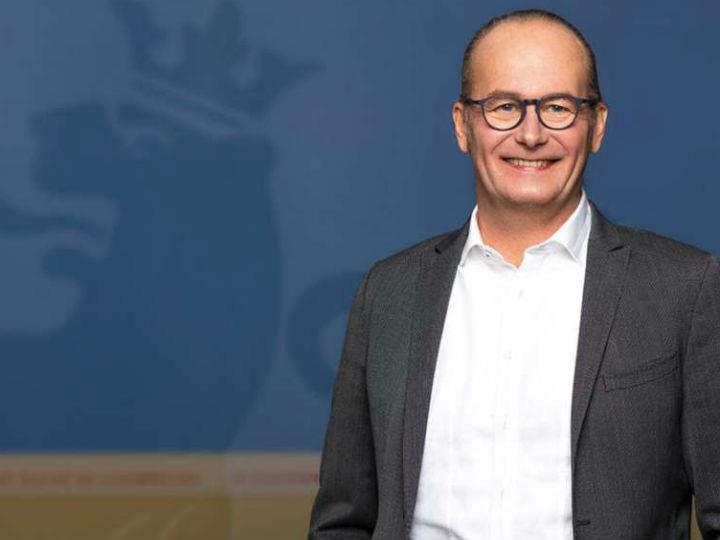 «The Commission still has a chance to fix the situation with two measures. First, it should introduce green conditionality in the recovery programme under preparation. And second, it should revise without delay the state aid guidelines for energy that constitute an impediment on the road to the energy transformation.»