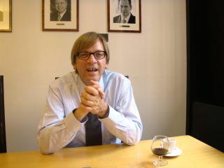 Guy Verhofstadt, leader of the EP Liberals, had a complete different opinion about the budget deal: ‘Sorry M. Van Rompuy but this is a budget of the past, not the future, a budget for less Europe, not more Europe!’. And that is exactly the problem: the europhile Verhofstadt always wants more money for more Europe. 