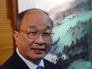 Export-oriented service industry is a crucial part of the Taiwan’s economic development in the past several decades. In the past, the strategies to access our major markets are import-substitution and export-oriented. In recent years, mainland China has become our major base for product manufacture.